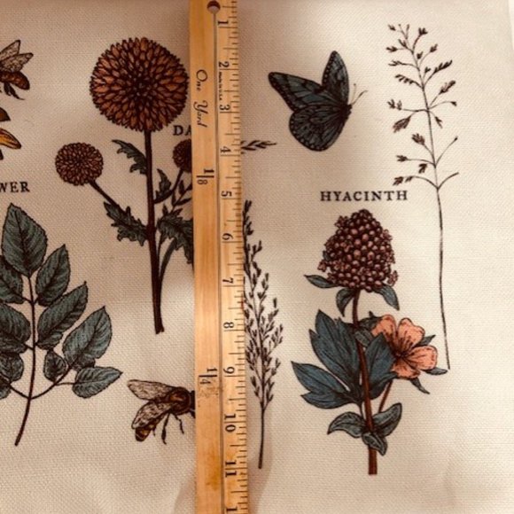 PILLOW COVER - Picture 4 of 4